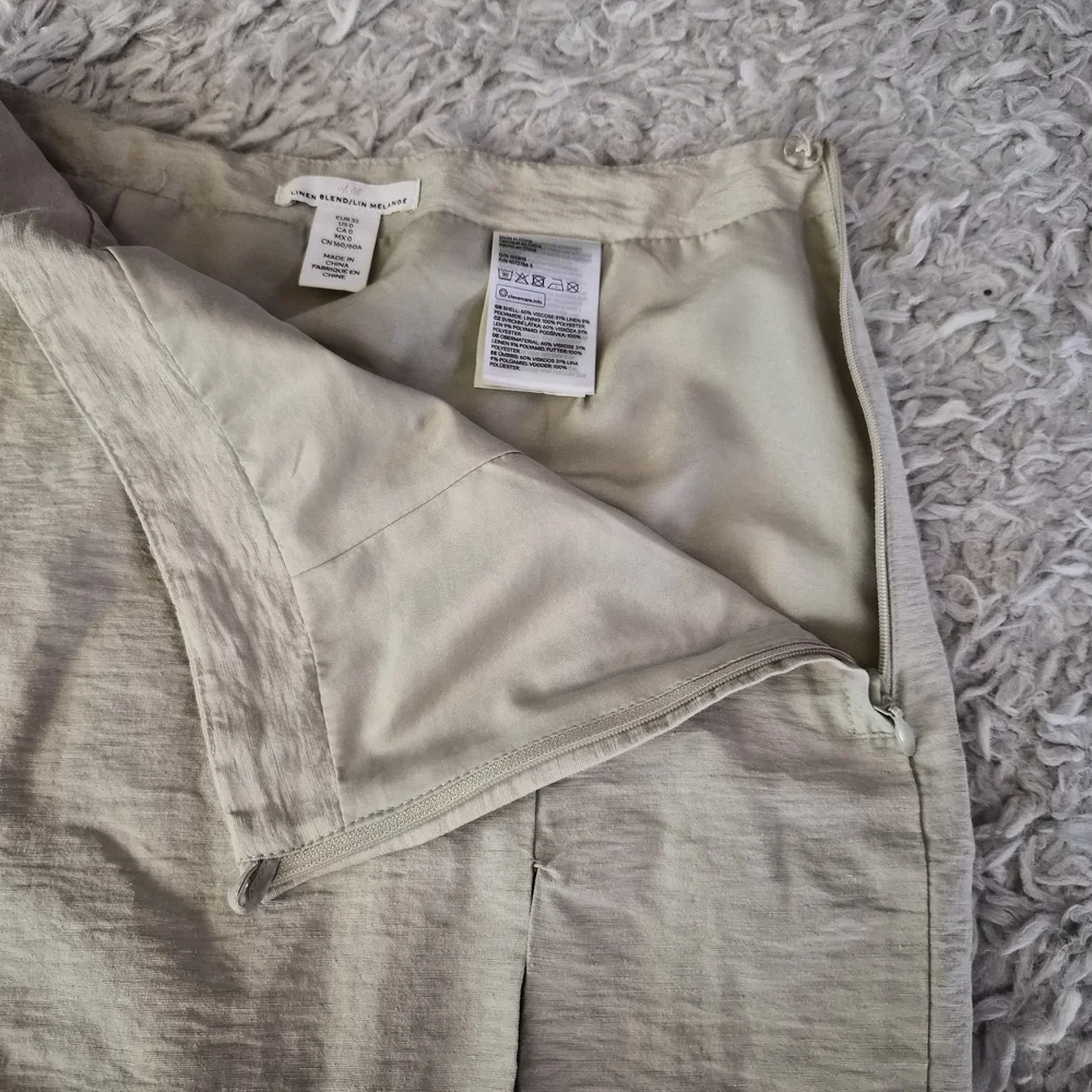 H&M Beige Mini Skirt